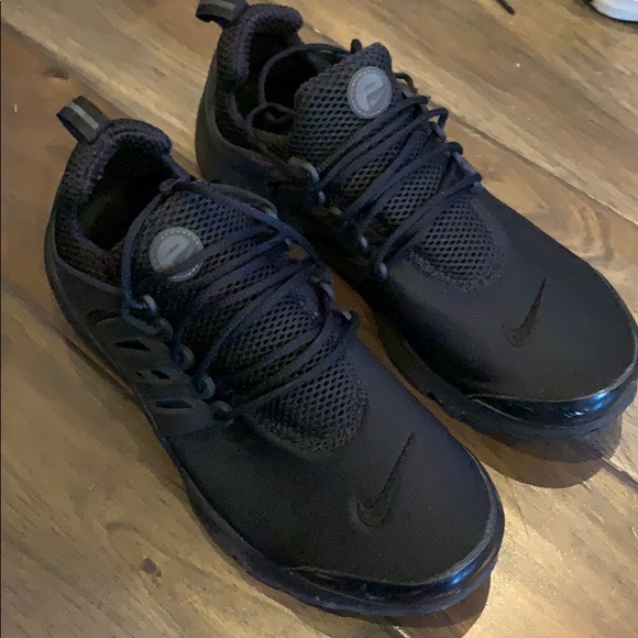 Nike Other - Size 9 Nike Presto! I ship fast